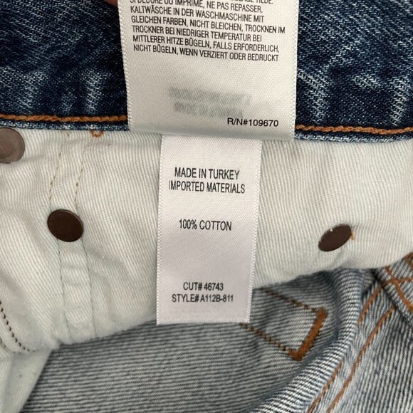 Agolde Parker Denim Shorts Caution Blue Raw Hem Mid-Rise Medium Wash  24 - Picture 5 of 9